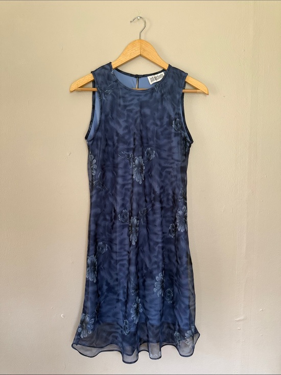 Jodi michaels Dresses & Skirts - Vintage Jodi Michaels Navy Floral Midi Shift Dress medium